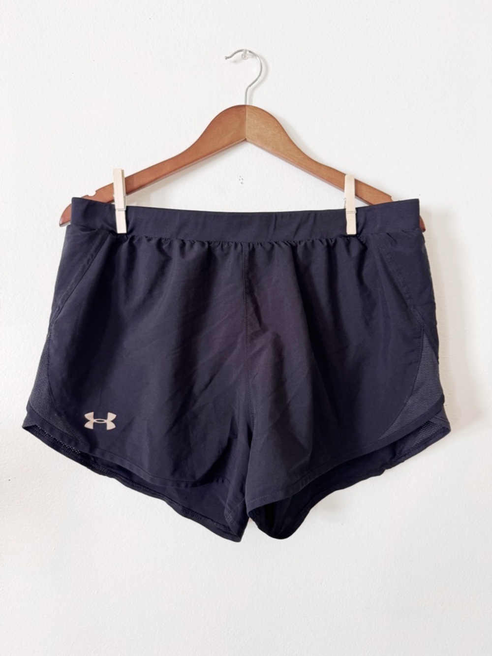 Under armour Women's Black Athletic Running Shorts large